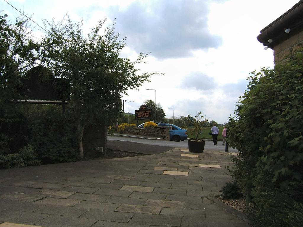 The Old Stone Trough Hotel Barnoldswick Exterior photo